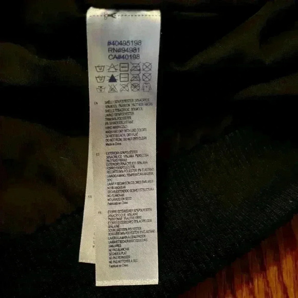 FOREVER 21 - Red and Black Plaid Jacket with
Sweater Sleeves - Medium - Picture 9 of 12